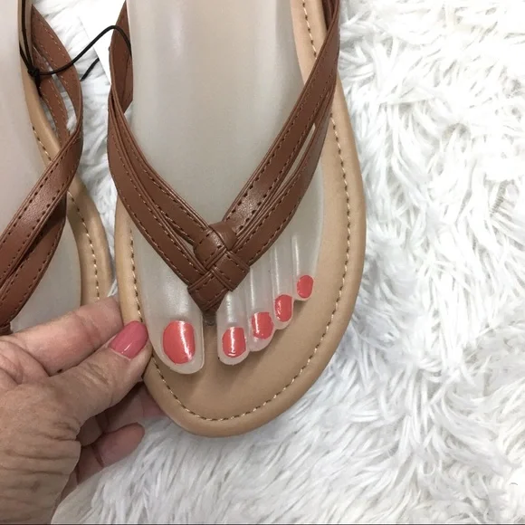 NWT. Rue21 Brown Thong Sandals Size 10 - Picture 3 of 4